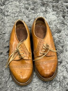 Vintage Kinney Brougue Detailing Men’s Shoes